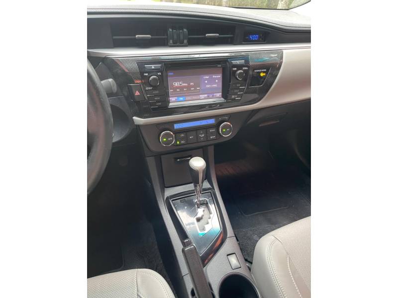 TOYOTA - COROLLA - 2015/2015 - Preta - R$ 88.900,00