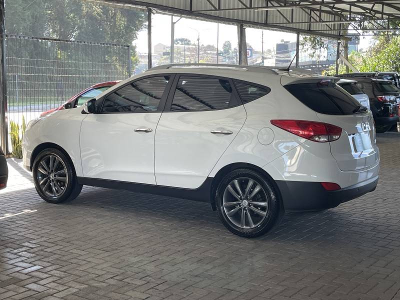 HYUNDAI - IX35 - 2012/2013 - Branca - R$ 71.900,00
