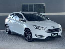 FORD - FOCUS - 2016/2016 - Branca - R$ 71.900,00