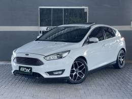 FORD - FOCUS - 2016/2016 - Branca - R$ 71.900,00