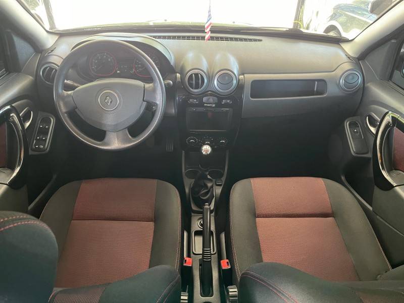 RENAULT - SANDERO - 2012/2013 - Verde - R$ 41.900,00