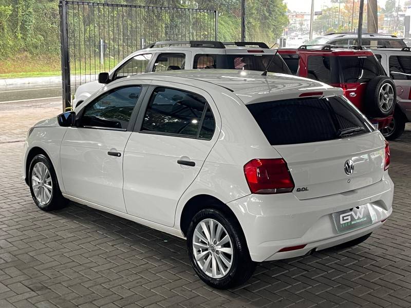 VOLKSWAGEN - GOL - 2019/2020 - Branca - R$ 54.900,00
