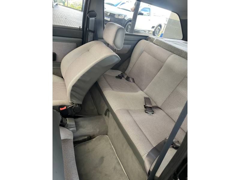 VOLKSWAGEN - PARATI - 1993/1993 - Preta - R$ 39.900,00