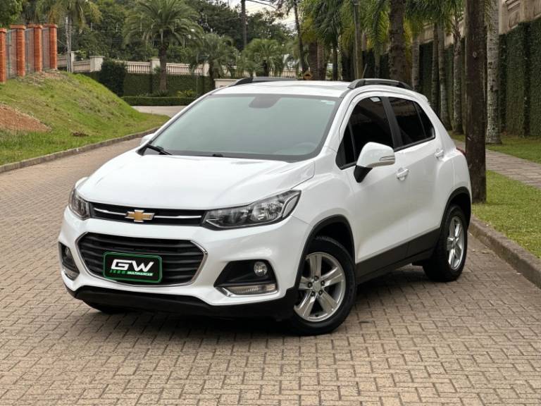 CHEVROLET - TRACKER - 2017/2018 - Branca - R$ 81.900,00
