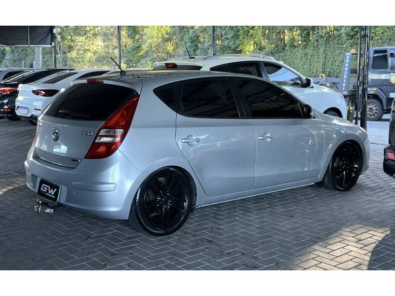 HYUNDAI - I30 - 2009/2010 - Prata - R$ 42.900,00
