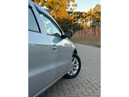 VOLKSWAGEN - VOYAGE - 2015/2015 - Prata - R$ 44.900,00