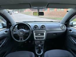 VOLKSWAGEN - VOYAGE - 2015/2015 - Prata - R$ 44.900,00