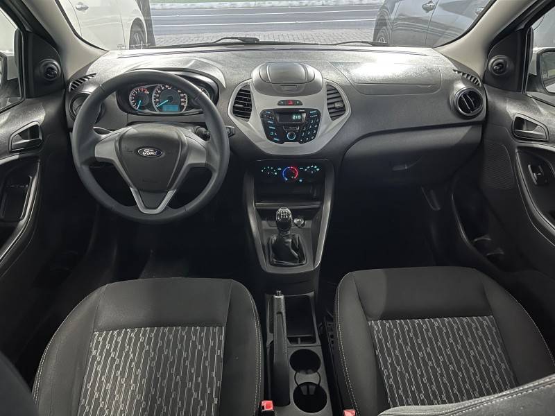FORD - KA - 2015/2015 - Branca - R$ 41.900,00