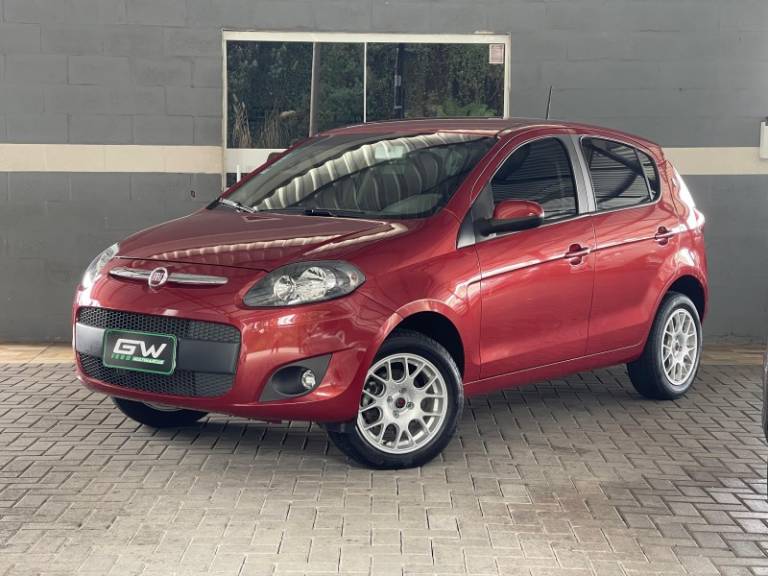 FIAT - PALIO - 2014/2014 - Vermelha - R$ 44.900,00
