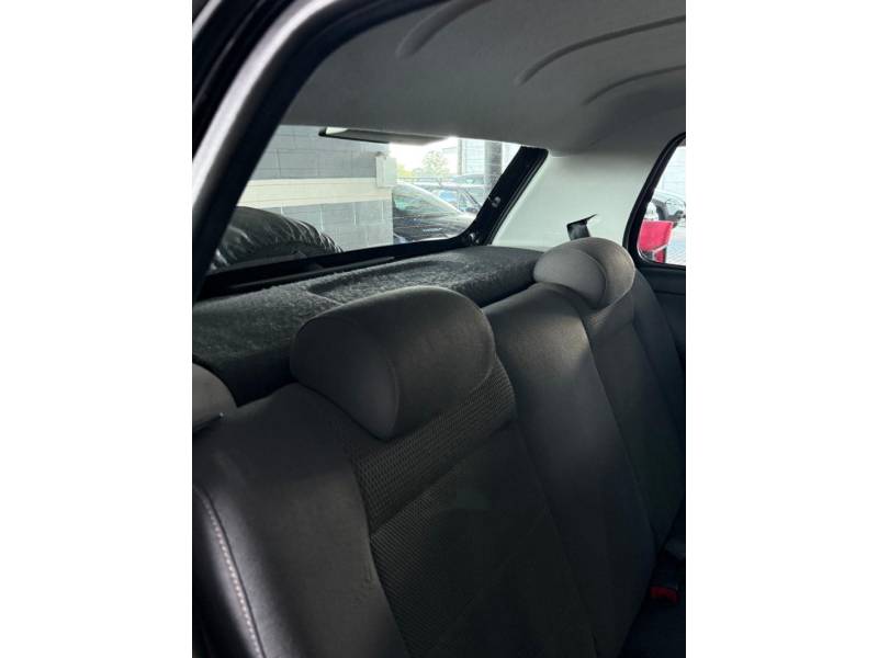 VOLKSWAGEN - CROSSFOX - 2008/2009 - Preta - R$ 34.900,00