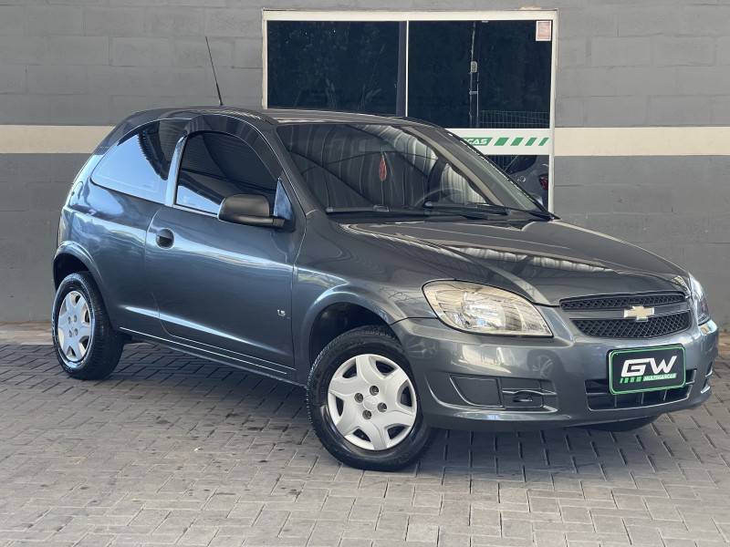 CHEVROLET - CELTA - 2011/2012 - Cinza - R$ 22.900,00